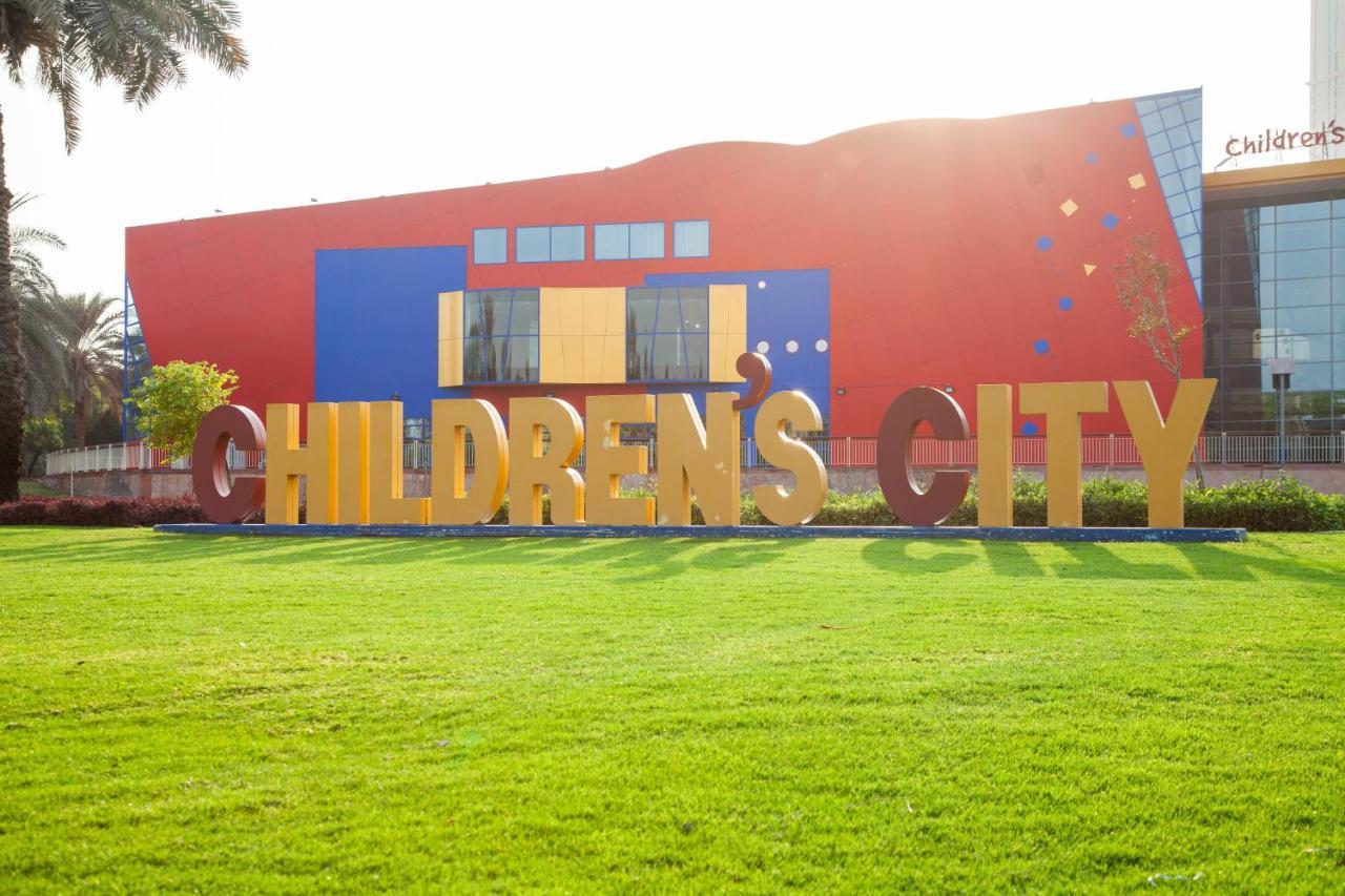Moevenpick Hotel Apartments Al Mamzar Dubai Exterior foto Children's City